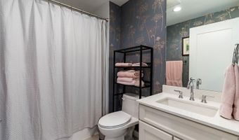 920 N OSCEOLA Ave 403, Clearwater, FL 33755