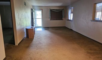 15 W Prospect St, Aurora, MO 65605