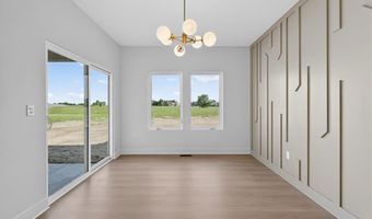422 NE Lakota Dr, Adrian, MO 64720