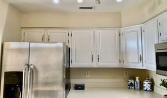 6 Ray Ct, Bedminster, NJ 07921