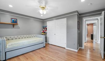 301 BERKLEY Ave, Belle Mead, NJ 08502