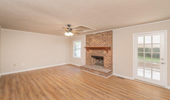 247 Wannamaker Dr, Barnwell, SC 29812