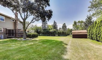 206 W Hintz Rd, Arlington Heights, IL 60004