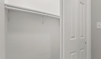 14 W 19TH St, Bayonne, NJ 07002