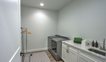 951 Hidden Valley Dr, Glenwood Springs, CO 81601