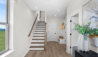 2461 MYSTIC MAROON Ter, Ashburn, VA 20147