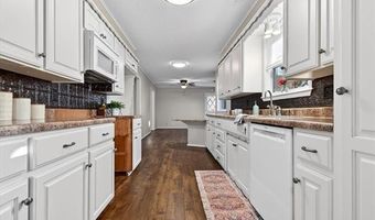 737 Crown Dr, Bartlesville, OK 74006