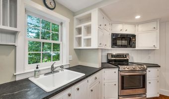59 Main St, Sandwich, NH 03227