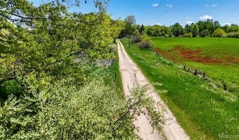 2905 N Lake Pleasant Rd, Arcadia, MI 48412