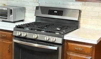 1952 S Law St, Allentown, PA 18103