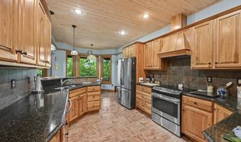 1653 Fairview Dr, Allegan, MI 49010