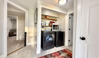 26855 SW 89th Rd, Beatrice, NE 68310