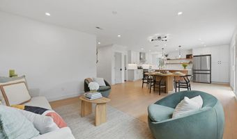 2610 Chestnut Ave, Carlsbad, CA 92010