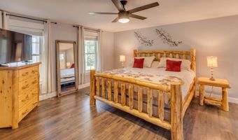 101 Loft Cir, Campton, NH 03223