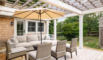 804 Mohegan Trl, Block Island, RI 02807