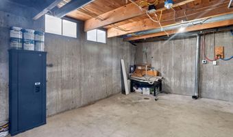 3795 E Sunnyside Rd, Ammon, ID 83406