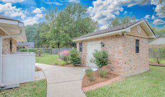 4101 Lakeway Cir, Benton, LA 71006