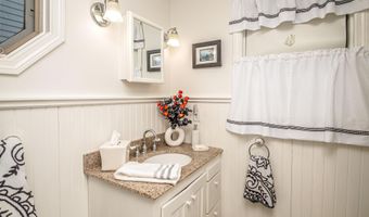 28 Washington Ave, Bartlett, NH 03845