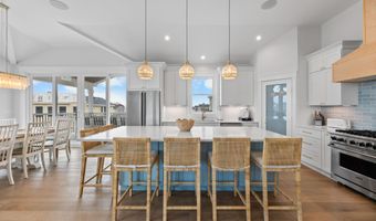18 Mea Ln, Beach Haven, NJ 08008