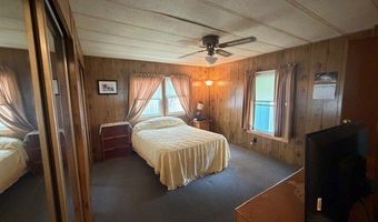6 New St, Beacon Falls, CT 06403