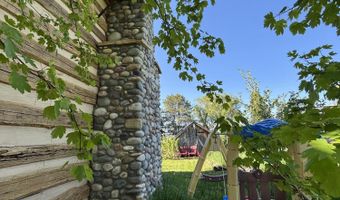 201 BLUE LAKE Cir, Alpine, WY 83128