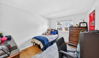 27 High St, Bellingham, MA 02019
