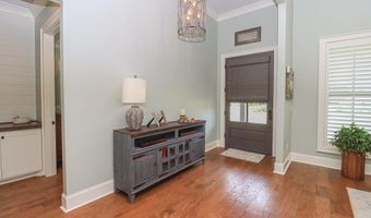170 Fallen Oak Dr, Brandon, MS 39047