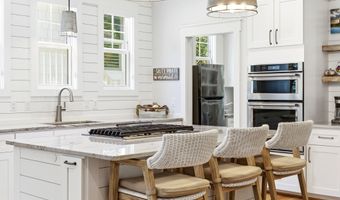 18 Three Flipper Trl, Bald Head Island, NC 28461