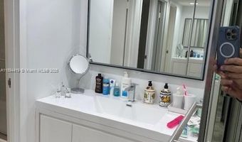 3625 N Country Club Dr 2305, Aventura, FL 33180