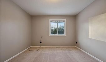 3824 Tower Pond Dr, Anoka, MN 55303