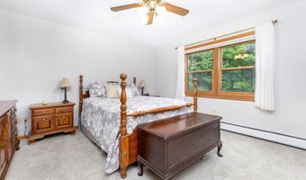 6 Old Sawmill Dr, Beacon Falls, CT 06403