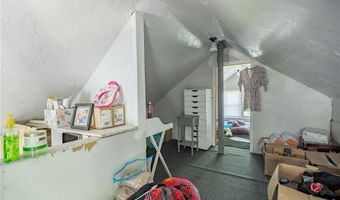 1214 W Wilbeth Rd, Akron, OH 44314