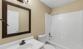 2515 SE 4th St, Bentonville, AR 72712