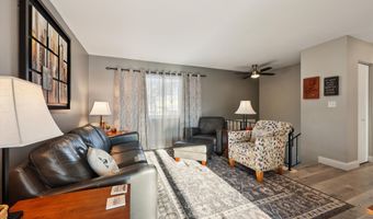 712 Garnet Dr, Ames, IA 50010