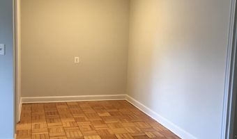 1722 N QUINN St 203, Arlington, VA 22209