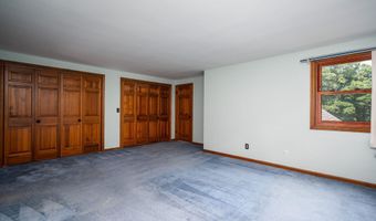 970 Cramton Ave NE, Ada, MI 49301