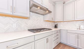 3341 Roseford Blvd, Ann Arbor, MI 48105