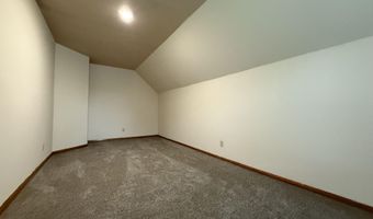 502 SE 11th Ave, Aberdeen, SD 57401