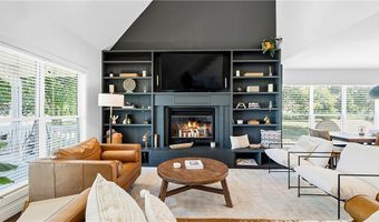 4301 SW 2nd St, Bentonville, AR 72712
