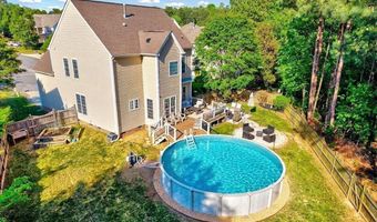 1009 Country Glen Ct, Apex, NC 27502