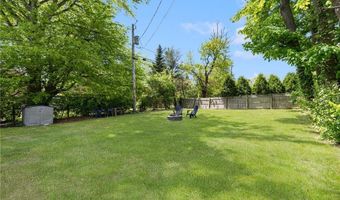 349 Boulevard, Middletown, RI 02842