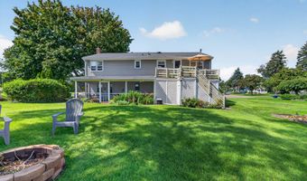 16 Driscoll Rd, Branford, CT 06405
