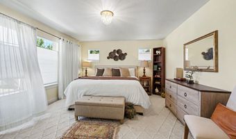 2214 McCall Dr, Ashland, OR 97520