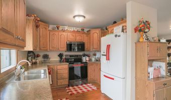 1306 S 12th St, Aberdeen, SD 57401