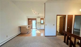 3 Lakeview Dr, Narragansett, RI 02882