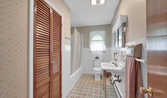 3238 Ridgewood Rd, Allenwood, NJ 08720