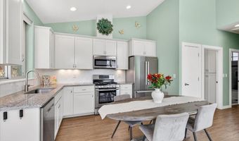 106 Dunn Cir, Ashland, OR 97520