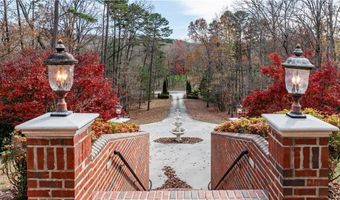 1086 Wilson Dr, Asheboro, NC 27205