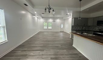 222 Edgewood Dr, Bainbridge, GA 39819