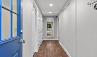 16 Shields St 2, Newport, RI 02840